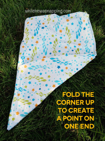 how to roll a fitted sheet create a point
