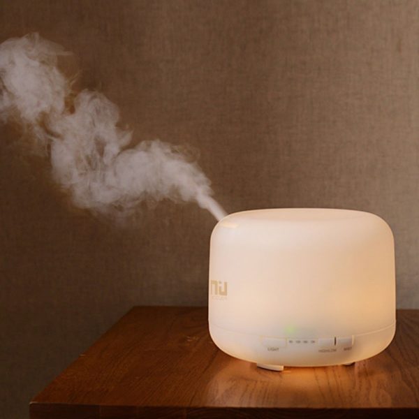 Diffuser and essential oils that will help your family
